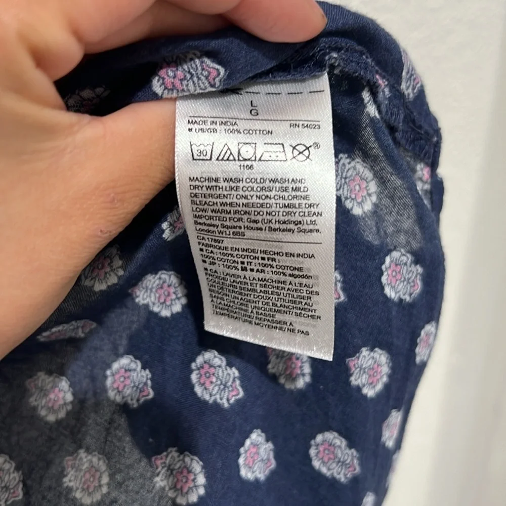 GAP Boyfriend Fit Top - Picture 4 of 4